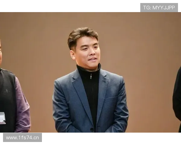 企业家跨足政界的路径与挑战:从商业领袖到公共事务的转型与影响