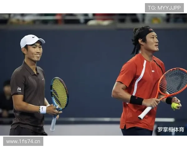 张之臻终结四连败完胜晋级 红土赛季迎爆发